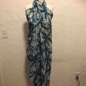 NWT cover up sarong that can be worn few different ways.